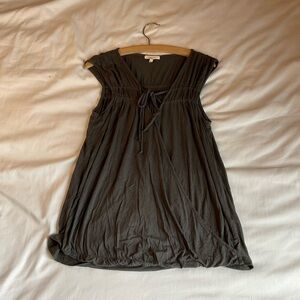 Maurice’s Grey V Neck Babydoll Blouse Size M